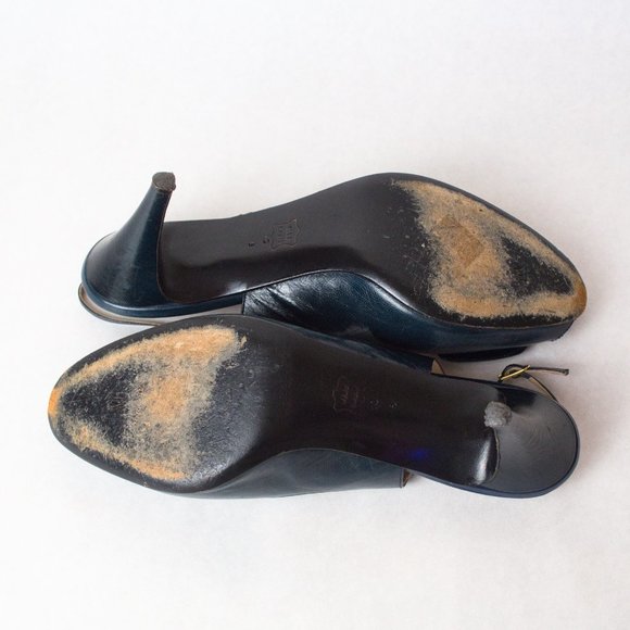 Bruno Magli Vintage Size 10 B Heeled Peep Toe Sandals with Polka Dot Bow - Picture 6 of 14